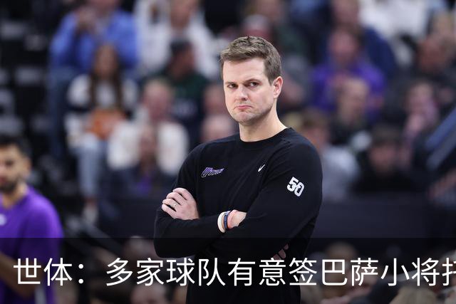 世体：多家球队有意签巴萨小将托尼・费尔南德斯，但球员希望留下